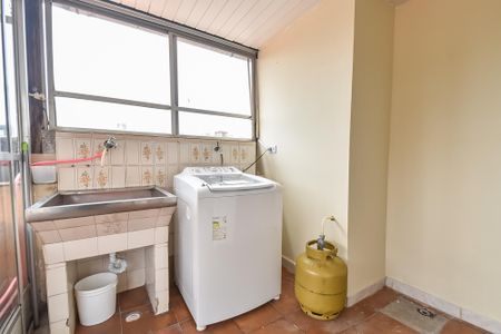 Studio para alugar com 30m², 1 quarto e sem vaga Studio para alugar com 30m², 1 quarto e sem vagaÁrea comum - Lavanderia