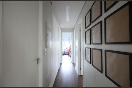 Apartamento à venda com 94m², 3 quartos e 2 vagasCorredor 