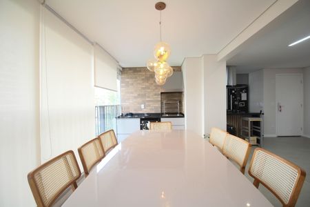 Apartamento à venda com 94m², 3 quartos e 2 vagasSala