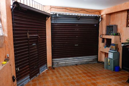 Casa à venda com 162m², 2 quartos e 2 vagas Casa à venda com 162m², 2 quartos e 2 vagasGaragem