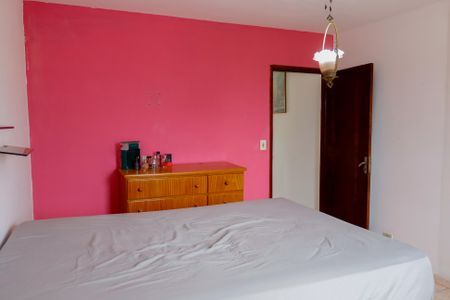 Casa à venda com 162m², 2 quartos e 2 vagas Casa à venda com 162m², 2 quartos e 2 vagasQuarto 1