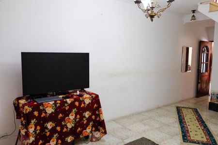 Casa à venda com 162m², 2 quartos e 2 vagas Casa à venda com 162m², 2 quartos e 2 vagassala