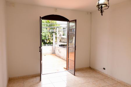 Casa à venda com 162m², 2 quartos e 2 vagas Casa à venda com 162m², 2 quartos e 2 vagasQuarto 2