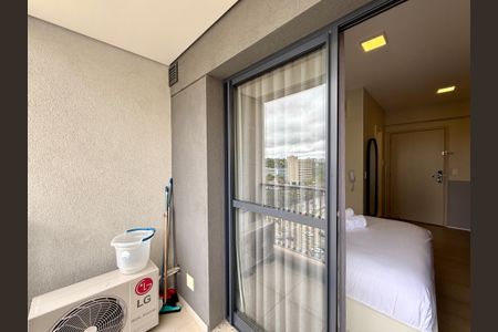 Studio para alugar com 22m², 0 quarto e sem vaga Studio para alugar com 22m², 0 quarto e sem vagaSacada