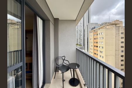 Studio para alugar com 22m², 0 quarto e sem vaga Studio para alugar com 22m², 0 quarto e sem vagaSacada