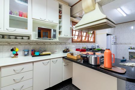 Casa para alugar com 188m², 3 quartos e 2 vagasCozinha