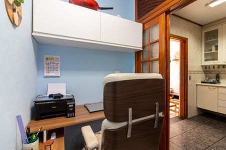 Casa para alugar com 188m², 3 quartos e 2 vagasEscritório