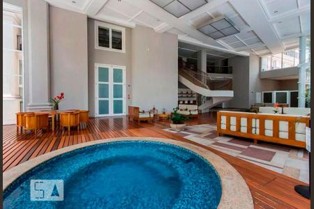 Apartamento para alugar com 48m², 1 quarto e 1 vaga Apartamento para alugar com 48m², 1 quarto e 1 vagaÁrea comum - Piscina