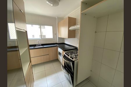 Apartamento para alugar com 96m², 2 quartos e 2 vagasCozinha