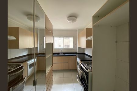 Apartamento para alugar com 96m², 2 quartos e 2 vagasCozinha