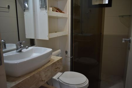 Apartamento à venda com 83m², 3 quartos e 2 vagasBanheiro Social