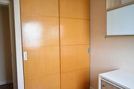 Apartamento à venda com 83m², 3 quartos e 2 vagasQuarto 2