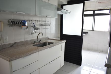 Apartamento à venda com 83m², 3 quartos e 2 vagasCozinha