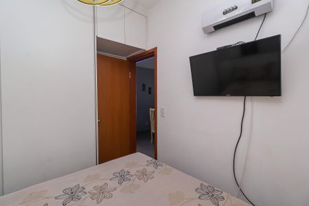 Quarto 1 de apartamento para alugar com 2 quartos, 50m² em Letícia, Belo Horizonte