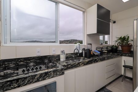 Apartamento para alugar com 50m², 2 quartos e 1 vaga Apartamento para alugar com 50m², 2 quartos e 1 vagaCozinha e Área de Serviço