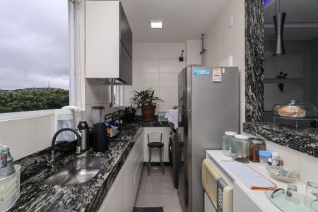 Apartamento para alugar com 50m², 2 quartos e 1 vaga Apartamento para alugar com 50m², 2 quartos e 1 vagaCozinha e Área de Serviço