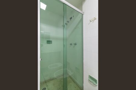 Apartamento à venda com 107m², 3 quartos e 1 vaga Apartamento à venda com 107m², 3 quartos e 1 vagaBanheiro Corredor