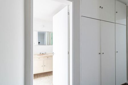 Apartamento à venda com 107m², 3 quartos e 1 vaga Apartamento à venda com 107m², 3 quartos e 1 vagaQuarto Suíte
