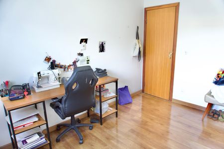 Casa à venda com 220m², 3 quartos e 3 vagasQuarto 2