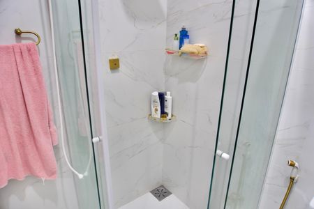 Casa à venda com 220m², 3 quartos e 3 vagasBanheiro