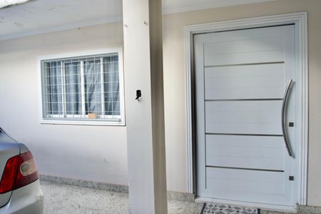 Casa à venda com 220m², 3 quartos e 3 vagasPorta de Entrada