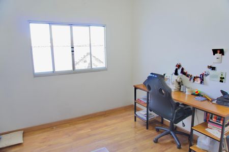 Casa à venda com 220m², 3 quartos e 3 vagasQuarto 2