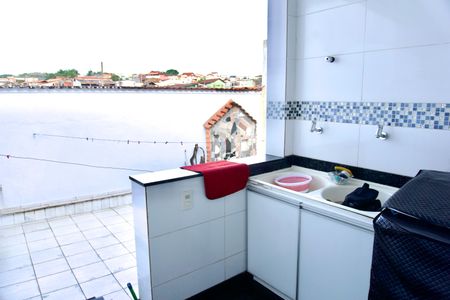 Casa à venda com 220m², 3 quartos e 3 vagasÁrea de Serviço