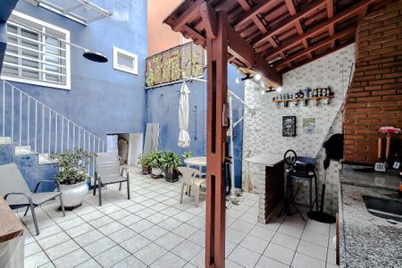 Casa de condomínio à venda com 103m², 2 quartos e 2 vagasÁrea externa