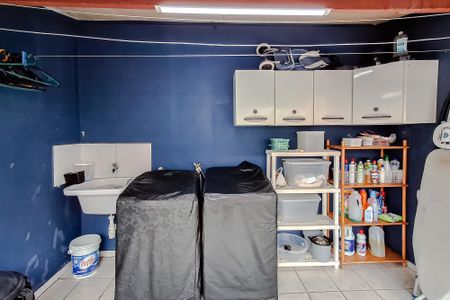 Casa de condomínio à venda com 103m², 2 quartos e 2 vagasÁrea de Serviço