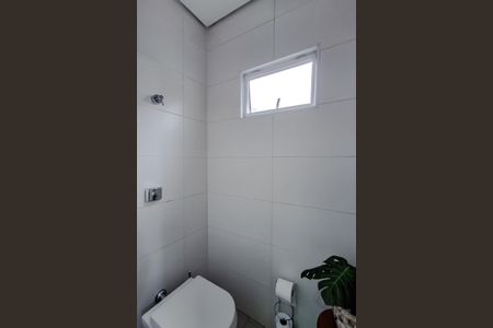 Casa de condomínio à venda com 103m², 2 quartos e 2 vagasLavabo