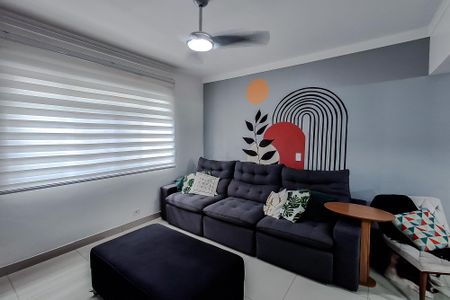 Casa de condomínio à venda com 103m², 2 quartos e 2 vagasSala