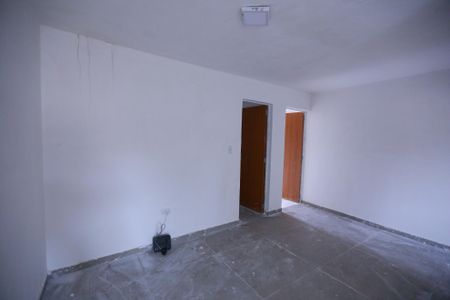Sala de casa para alugar com 3 quartos, 48m² em Vila Pereira Cerca, São Paulo