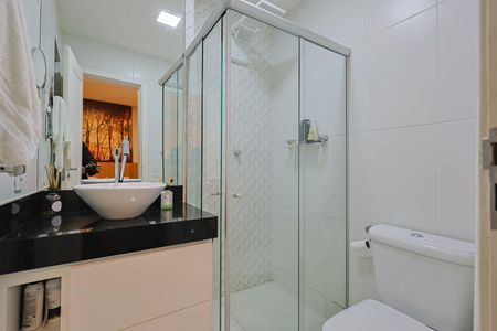 Apartamento à venda com 72m², 3 quartos e 2 vagasBanheiro da Suíte