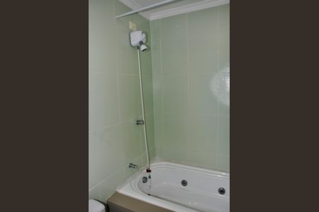 Apartamento à venda com 78m², 2 quartos e 1 vaga Apartamento à venda com 78m², 2 quartos e 1 vagaDetalhe - Banheiro Social com Banheira