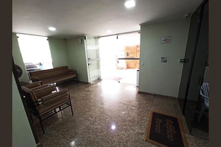 Apartamento à venda com 78m², 2 quartos e 1 vaga Apartamento à venda com 78m², 2 quartos e 1 vagaHall de entrada