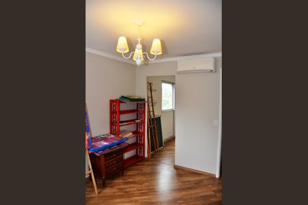 Apartamento à venda com 78m², 2 quartos e 1 vaga Apartamento à venda com 78m², 2 quartos e 1 vagaDetalhe - Quarto 01 com Closet