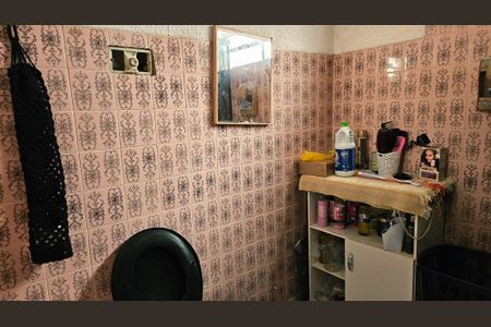 Casa para alugar com 300m², 3 quartos e 7 vagasBanheiro Social