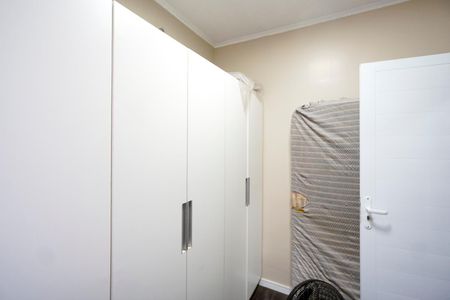 Casa à venda com 380m², 3 quartos e 2 vagasEscritório