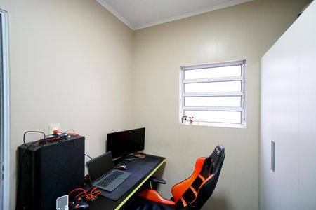 Casa à venda com 380m², 3 quartos e 2 vagasEscritório