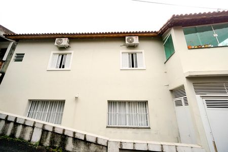 Casa à venda com 380m², 3 quartos e 2 vagasFachada