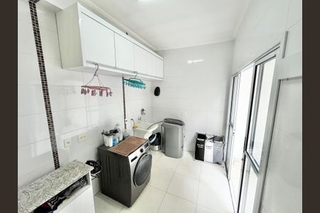 Casa à venda com 247m², 3 quartos e 5 vagasLavanderia