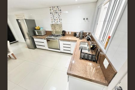 Casa à venda com 247m², 3 quartos e 5 vagasCozinha