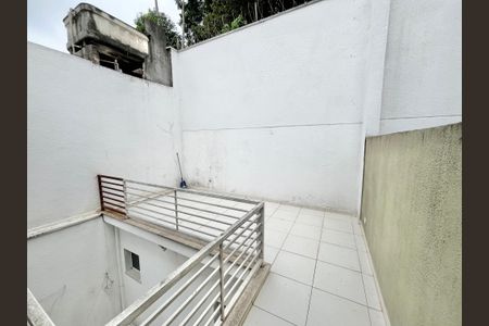 Casa à venda com 247m², 3 quartos e 5 vagasQuarto 3 Varanda