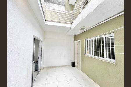 Casa à venda com 247m², 3 quartos e 5 vagasQuintal