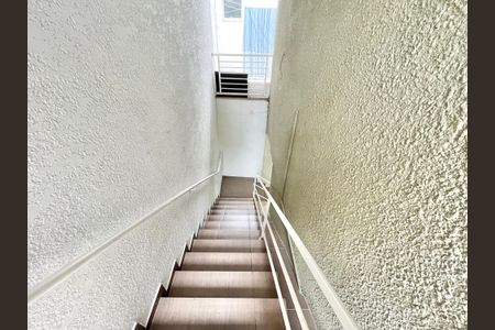 Casa à venda com 247m², 3 quartos e 5 vagasGaragem Escada