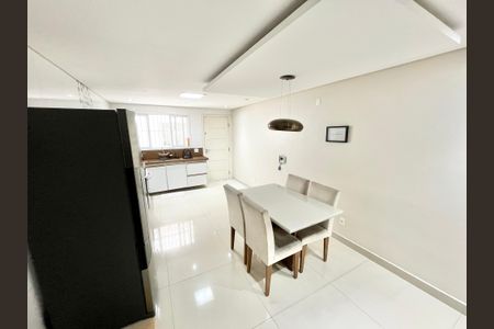 Casa à venda com 247m², 3 quartos e 5 vagasCozinha