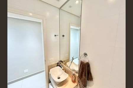 Casa à venda com 247m², 3 quartos e 5 vagasBanheiro 2