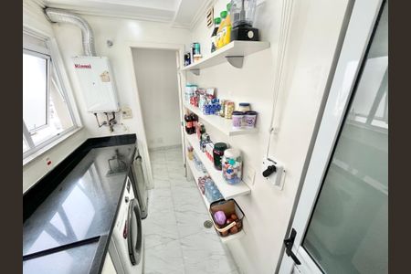 Apartamento à venda com 121m², 3 quartos e 2 vagas Apartamento à venda com 121m², 3 quartos e 2 vagasÁrea de Serviço