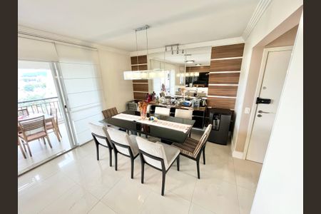 Apartamento à venda com 121m², 3 quartos e 2 vagas Apartamento à venda com 121m², 3 quartos e 2 vagasSala