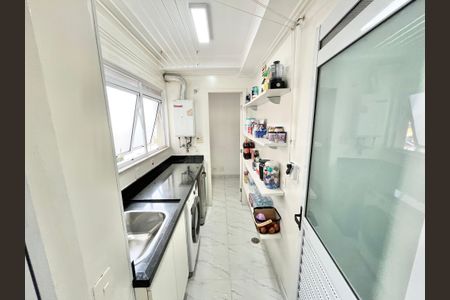 Apartamento à venda com 121m², 3 quartos e 2 vagas Apartamento à venda com 121m², 3 quartos e 2 vagasÁrea de Serviço